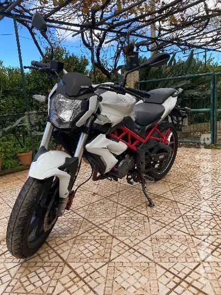 Benelli BN125 125 cc Sport, turismo