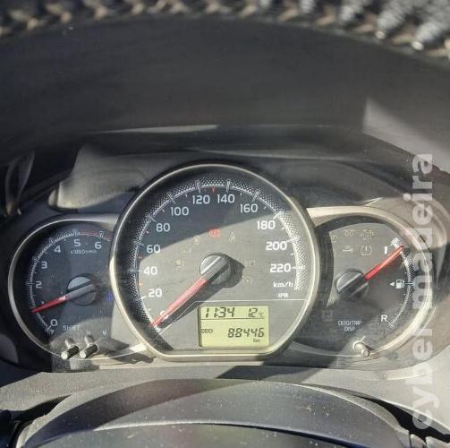 TOYOTA YARIS 1.4 D-4D Gasóleo