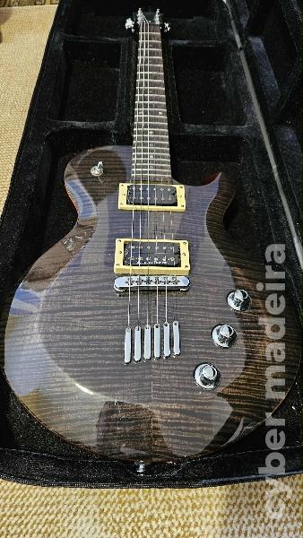 Guitarra Yamaha AES 620