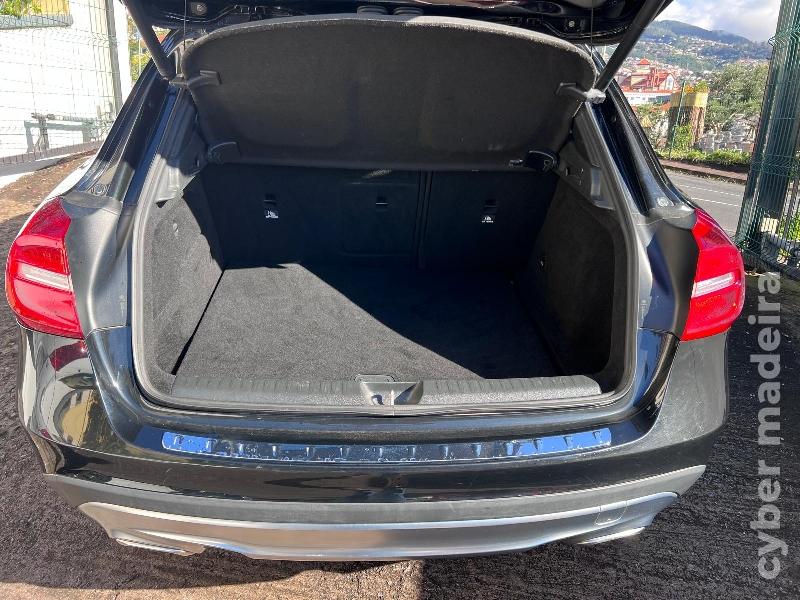 MERCEDES GLA 1.5 CDI 110 cv Gasóleo