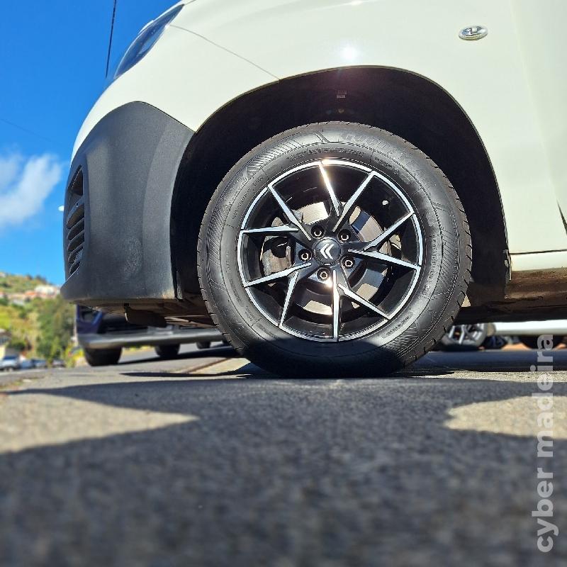 CITROEN BERLINGO BLUEHDI Gasóleo