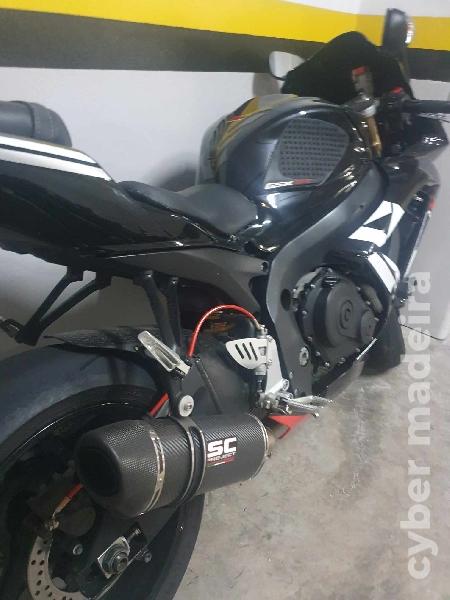 Suzuki Gsxr L0 600 cc Supermoto