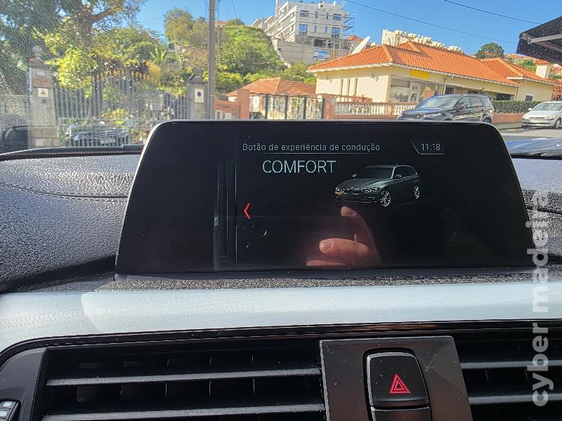 BMW Serie 3 318d TOURING LINE SPORT Gasóleo