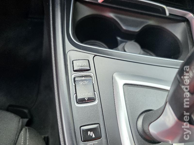 BMW Serie 3 318d TOURING LINE SPORT Gasóleo