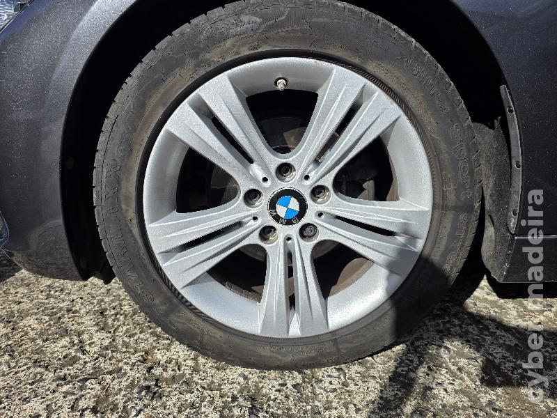 BMW Serie 3 318d TOURING LINE SPORT Gasóleo