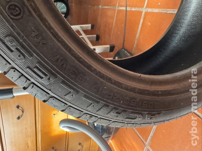 Pneus NOVOS 205 50 17"