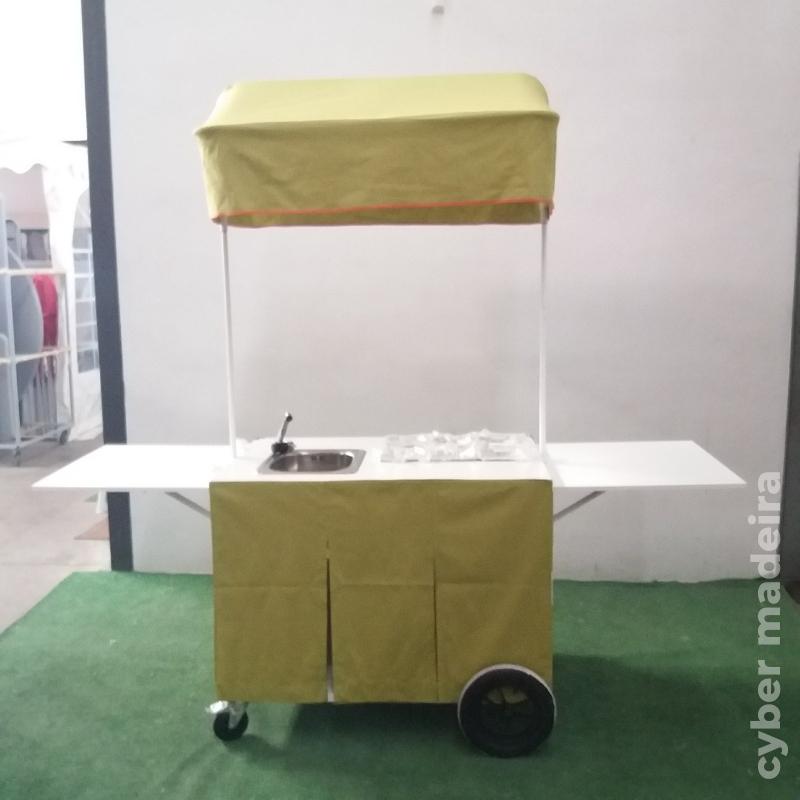 Carrinho de venda direta bebidas/saladas