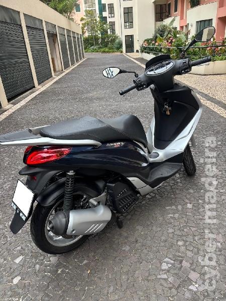 Piaggio Medley ABS 125 cc Scooter
