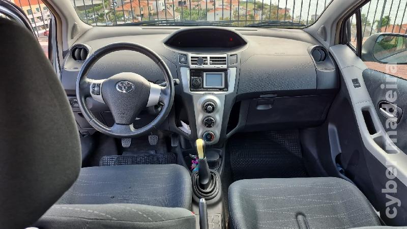 TOYOTA YARIS 1.4 D4D Gasóleo
