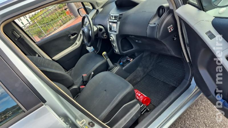 TOYOTA YARIS 1.4 D4D Gasóleo
