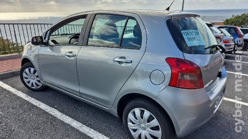 TOYOTA YARIS 1.4 D4D Gasóleo