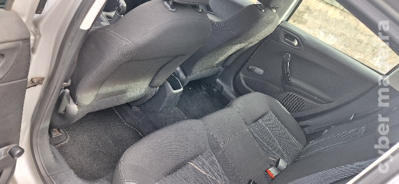 PEUGEOT 208 1 4 HDi Gasóleo