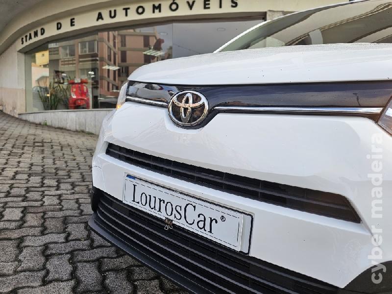 TOYOTA PROACE CITY 1.5 D-4D 102cv (IVA DEDUTIVEL) Gasóleo