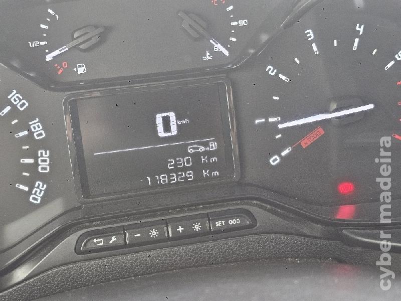 TOYOTA PROACE CITY 1.5 D-4D 102cv (IVA DEDUTIVEL) Gasóleo