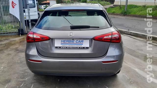 MERCEDES A 180D Gasóleo