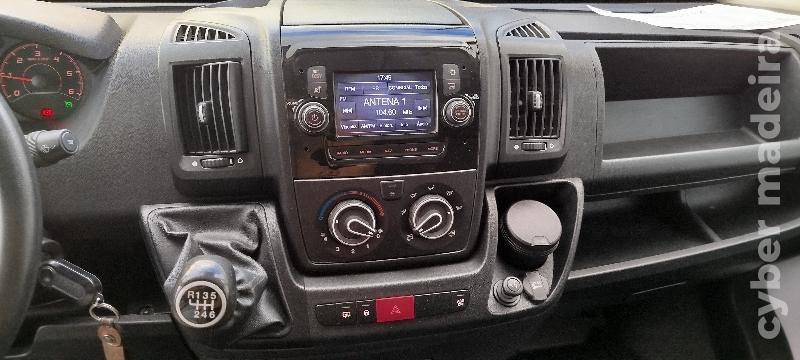 RENAULT KANGOO 5 LUGARES 2020 1.5 DCI Gasóleo