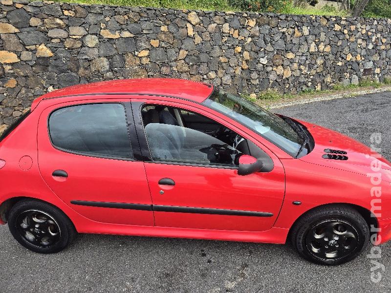 PEUGEOT 206 1.4 Gasolina Gasolina