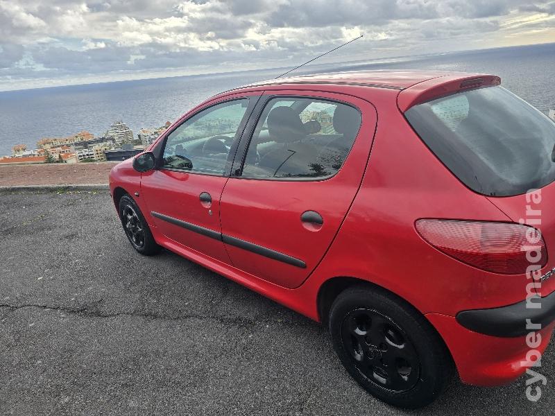 PEUGEOT 206 1.4 Gasolina Gasolina