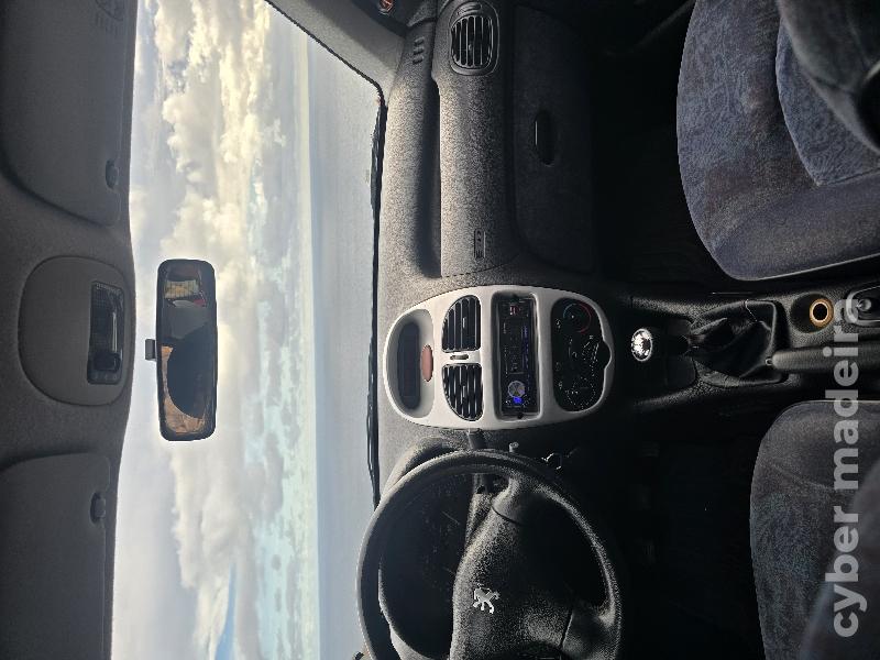 PEUGEOT 206 1.4 Gasolina Gasolina