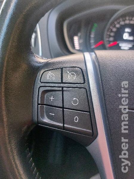 VOLVO V40 2.0-CC 2017 Gasóleo