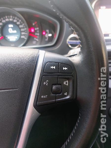VOLVO V40 2.0-CC 2017 Gasóleo