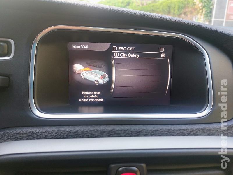 VOLVO V40 2.0-CC 2017 Gasóleo