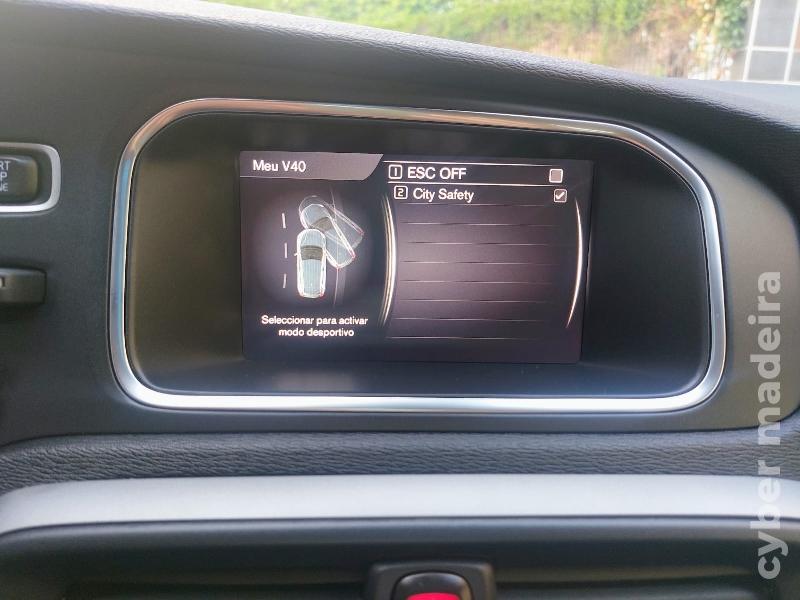 VOLVO V40 2.0-CC 2017 Gasóleo