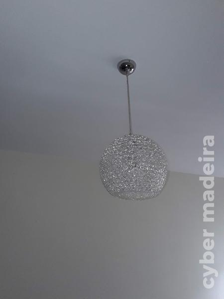 Candeeiros de teto bom estado