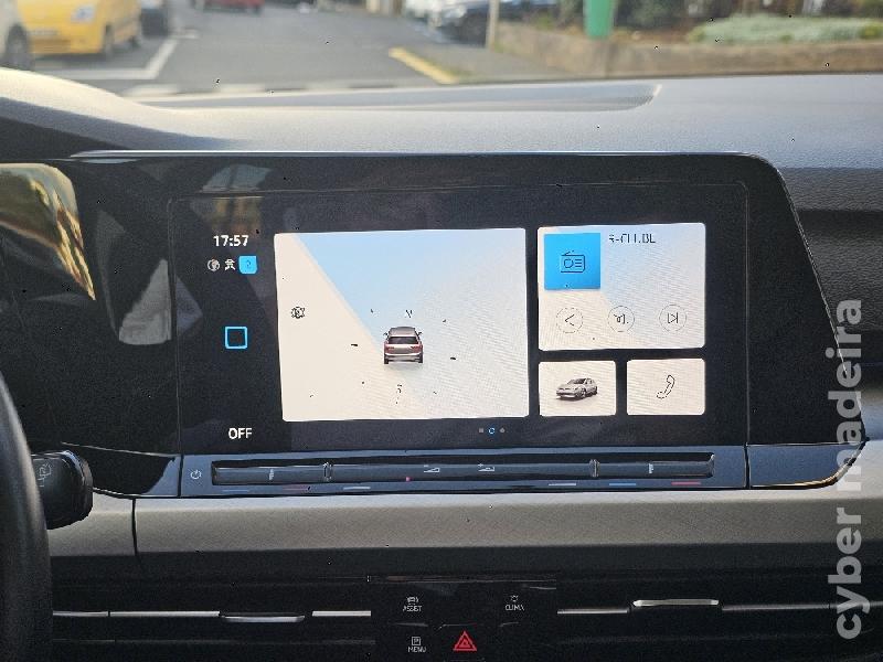 VOLKSWAGEN GOLF VIII TSi LIfe Plus 110cv (Nacional) (10/2022) Gasolina