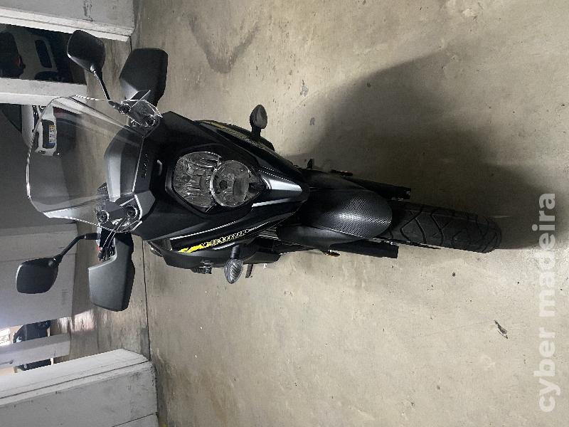 Suzuki V Strom 650 cc Grande turismo