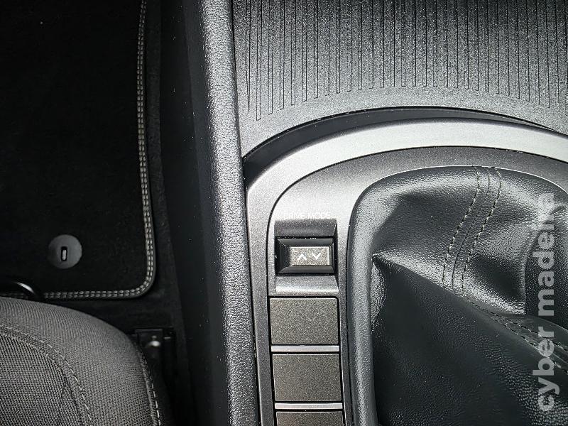 HYUNDAI XG KAUAI 1.0 T-GDI PREMIUM 120CV Gasolina