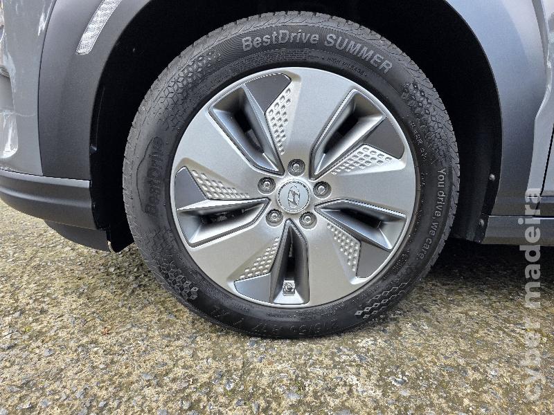 HYUNDAI XG KAUAI EV 39 KWH ADVANTAGE Eléctrico