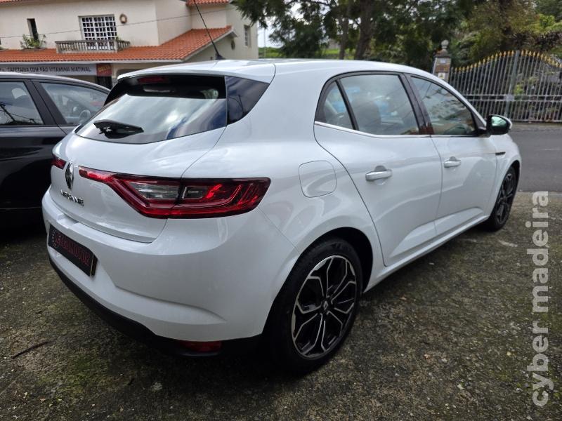 RENAULT MEGANE 1.5 DCI ZEN 110cv Gasóleo