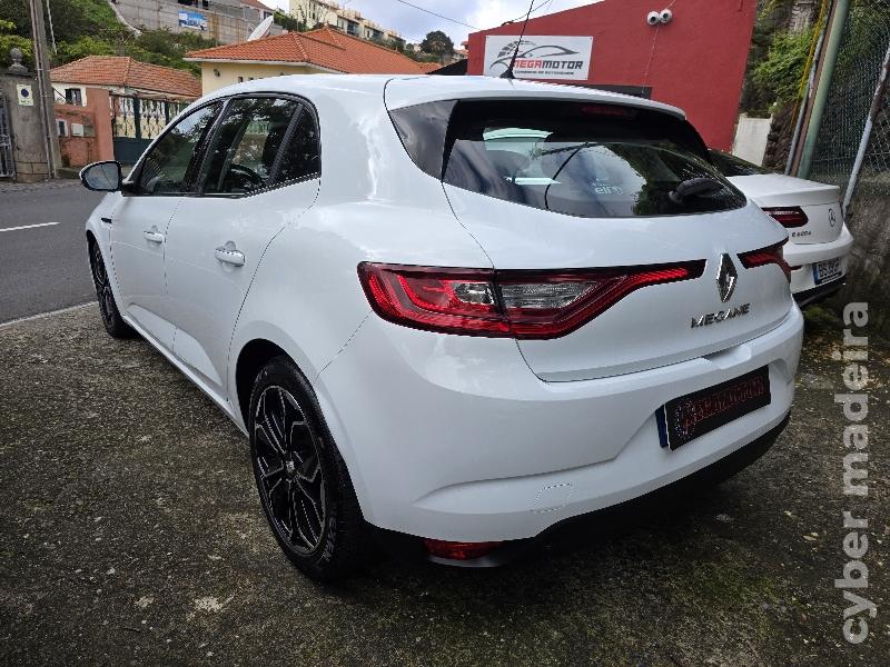 RENAULT MEGANE 1.5 DCI ZEN 110cv Gasóleo