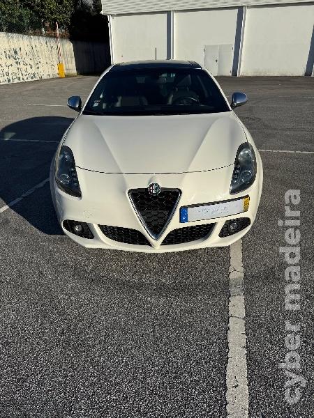 ALFA ROMEO GIULIETTA 1.6 JTDM Distinctive Gasóleo