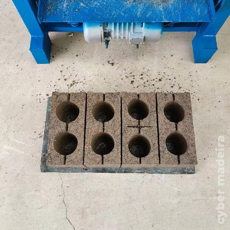 Máquina de fazer Blocos