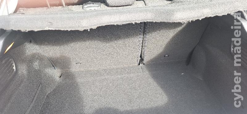 PEUGEOT 208 1.4 HDI Gasóleo