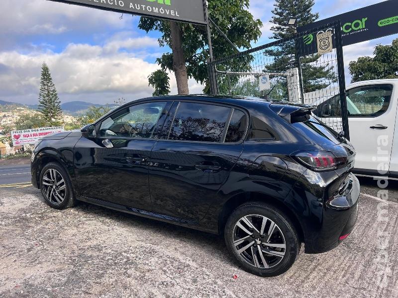 PEUGEOT 208 1.2 PureTech 100 cv Allure Pack Gasolina