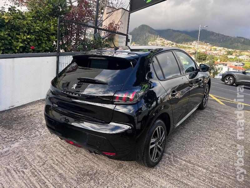 PEUGEOT 208 1.2 PureTech 100 cv Allure Pack Gasolina