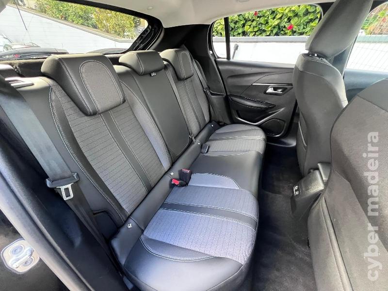 PEUGEOT 208 1.2 PureTech 100 cv Allure Pack Gasolina