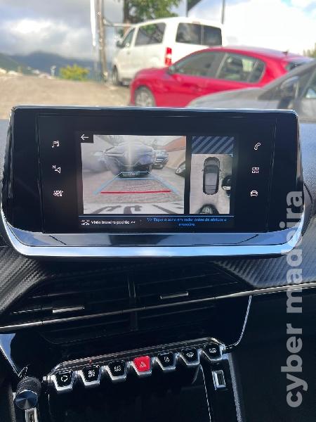 PEUGEOT 208 1.2 PureTech 100 cv Allure Pack Gasolina