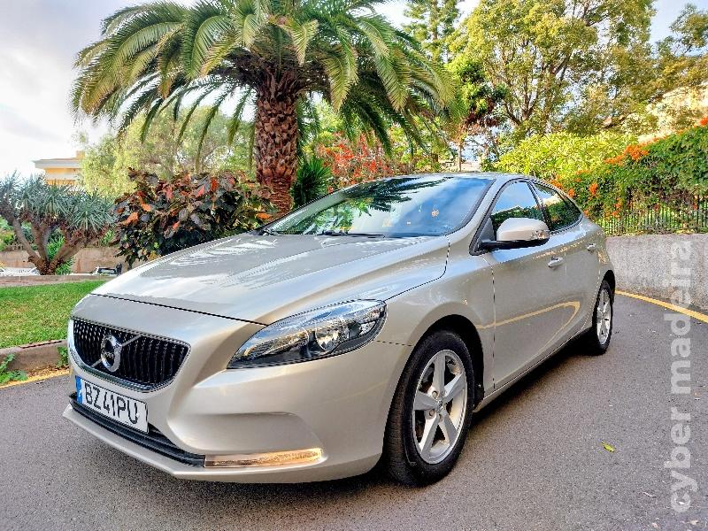 VOLVO V40 2.0-C 2017 Gasóleo