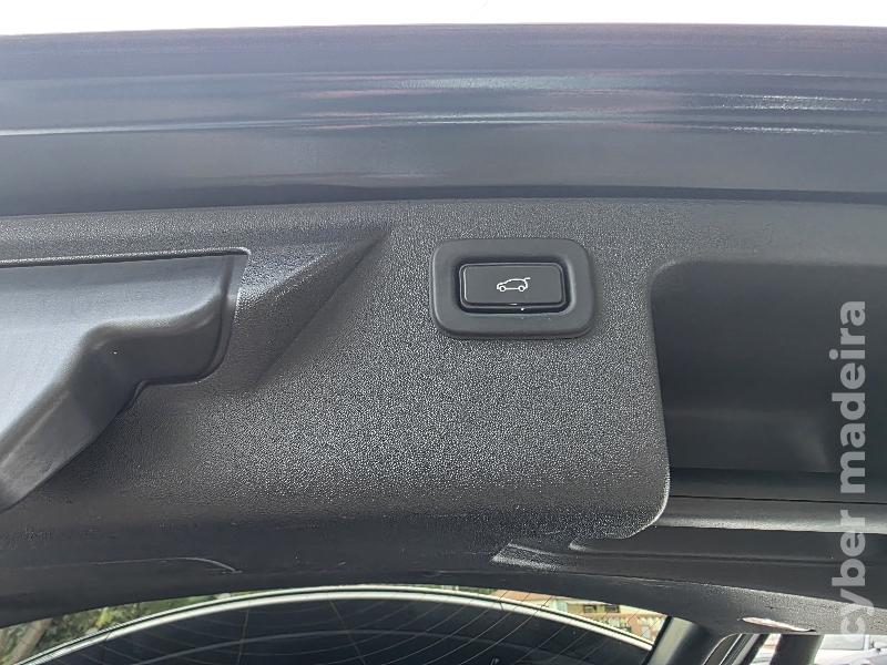 LAND-ROVER DISCOVERY SPORT 2.0 ED4 R-DYNAMIC Gasóleo