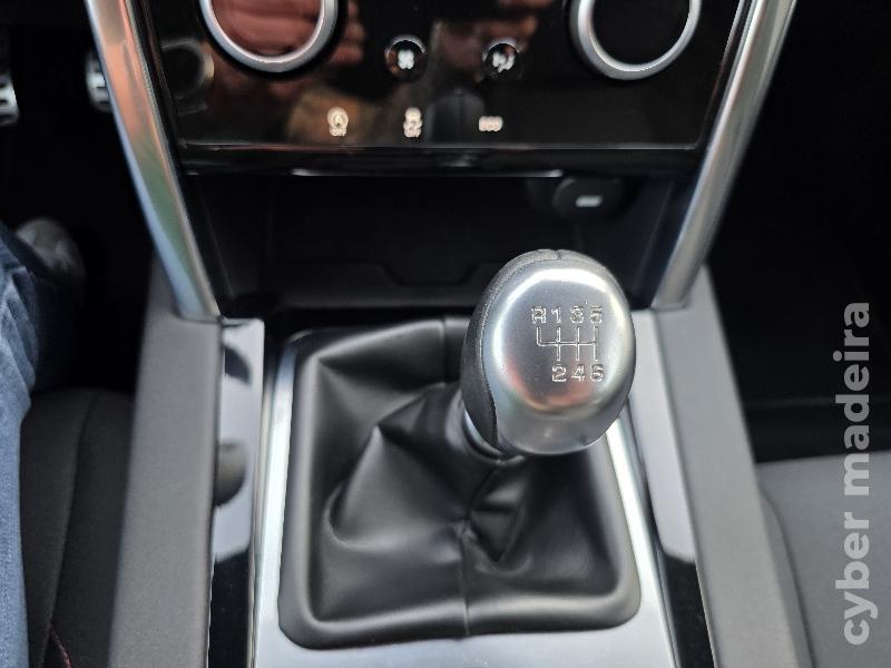 LAND-ROVER DISCOVERY SPORT 2.0 ED4 R-DYNAMIC Gasóleo