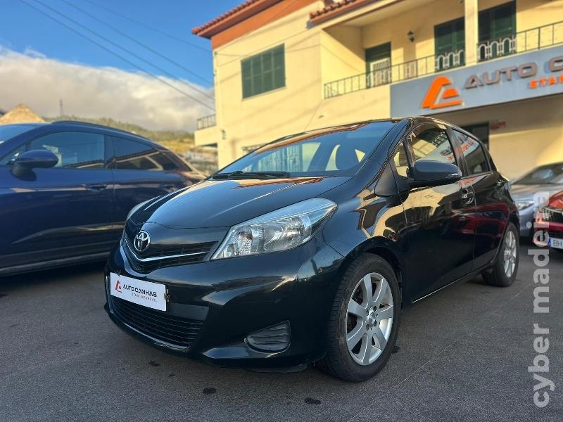 TOYOTA YARIS D-4D Gasóleo