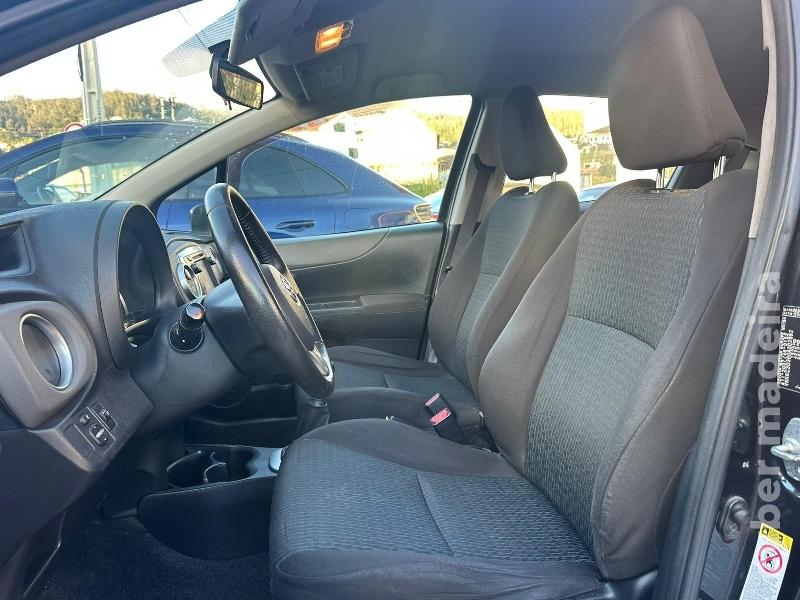 TOYOTA YARIS D-4D Gasóleo