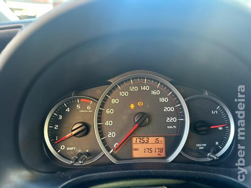 TOYOTA YARIS D-4D Gasóleo