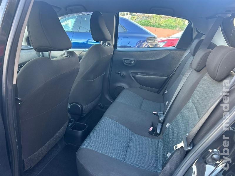 TOYOTA YARIS D-4D Gasóleo