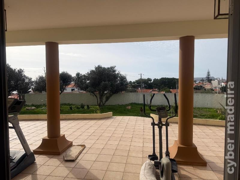 Moradia T4 para Venda