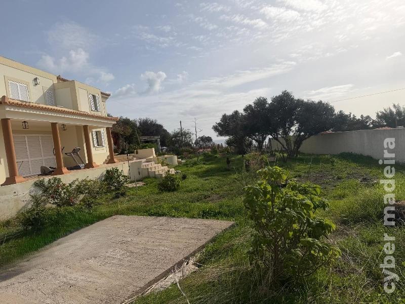 Moradia T4 para Venda